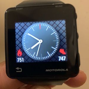 Motorola smart watch men’s Bluetooth comparable